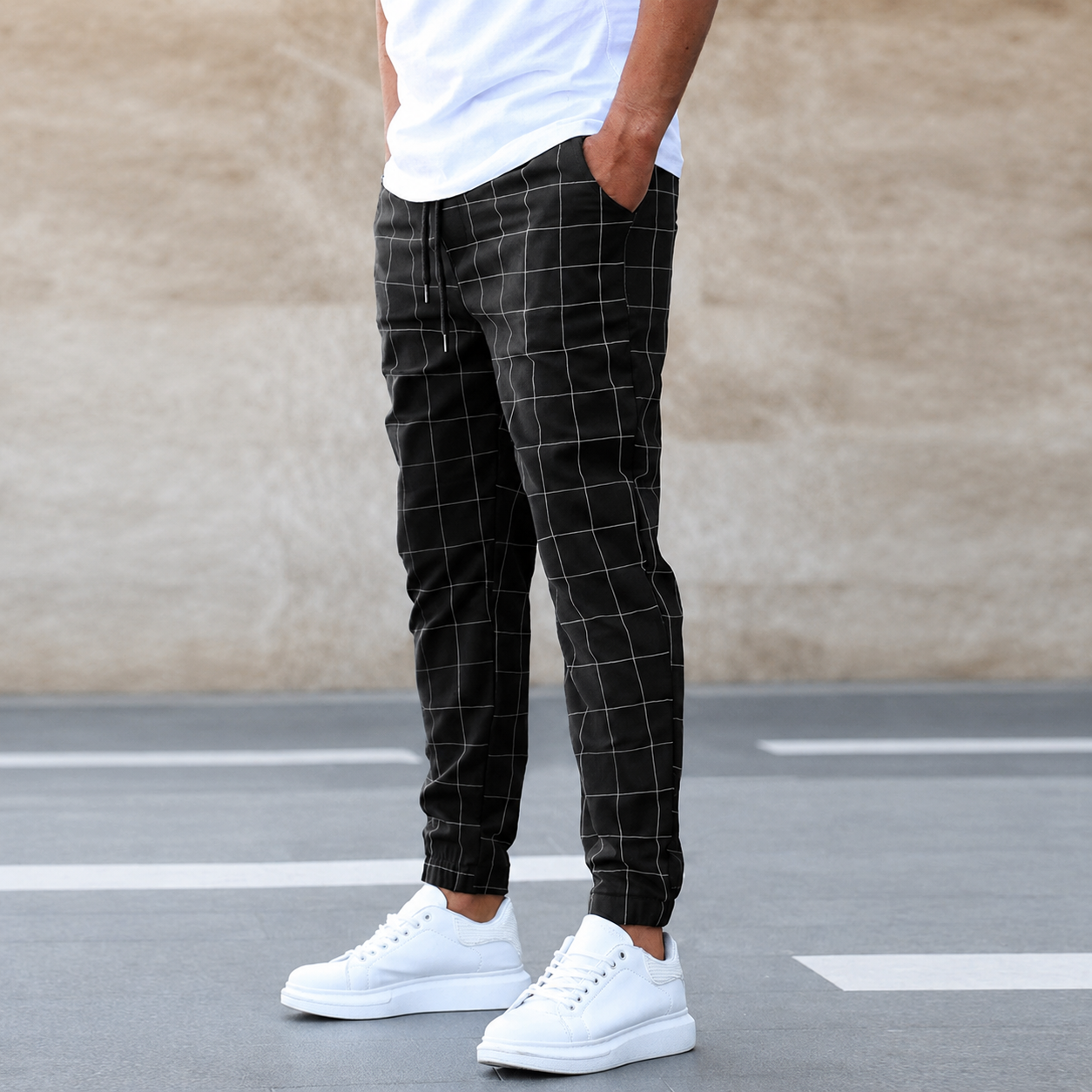 Steve™ Checkered Jogger Pants