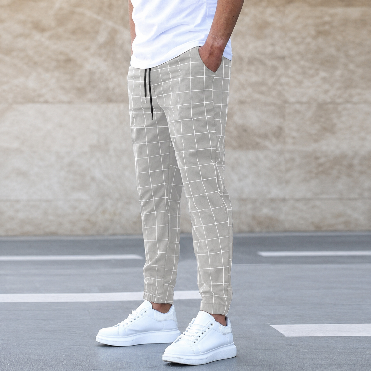 Steve™ Checkered Jogger Pants