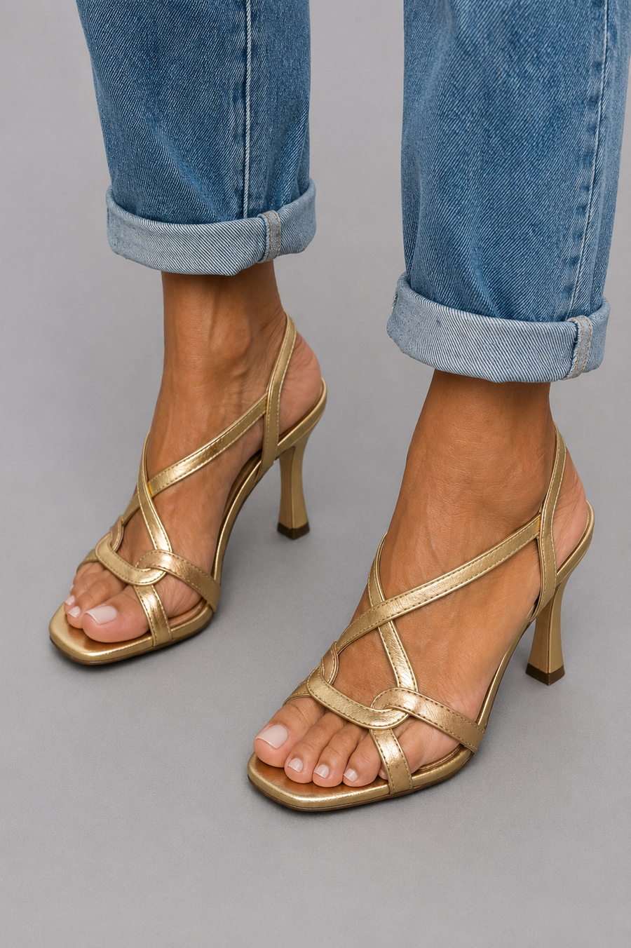 WARREN & GRACE | ELISABETTA GOLDEN SANDALS SUMMER CHARM