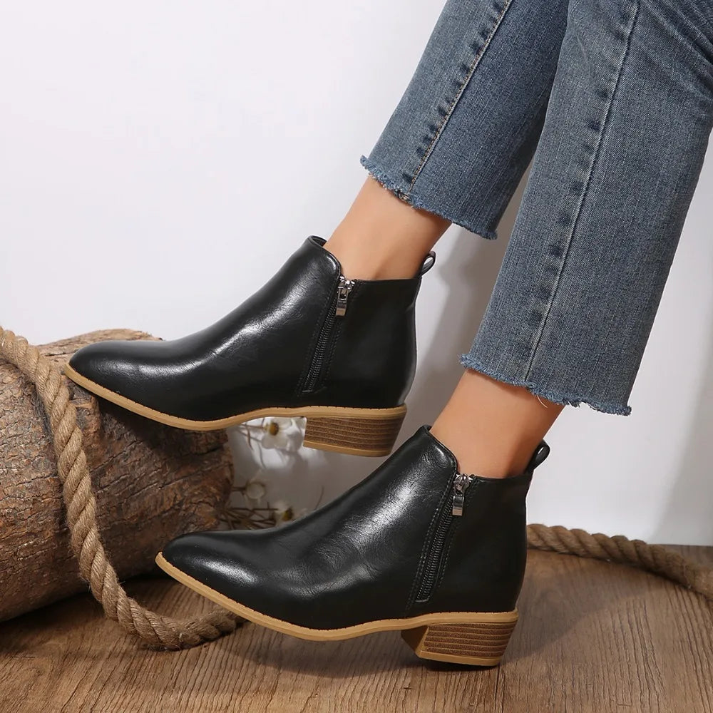 Xyra | Orthopedic Boots